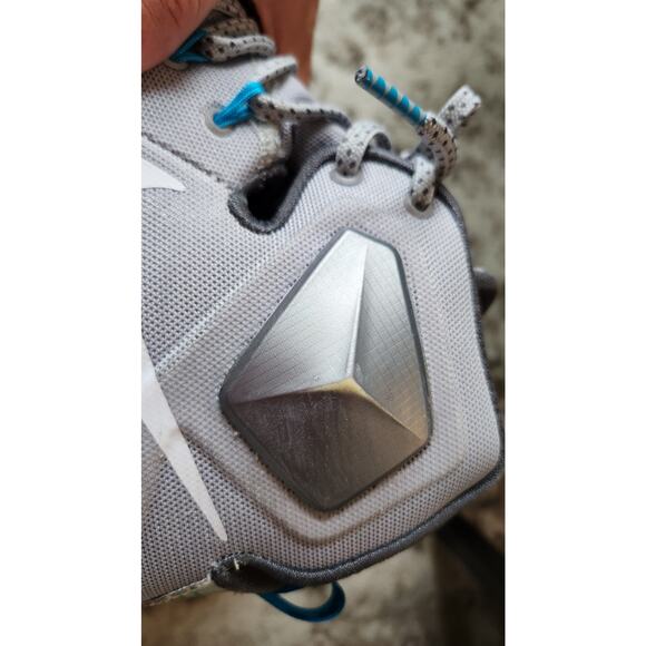 NWOT Nike Lebron 13 \